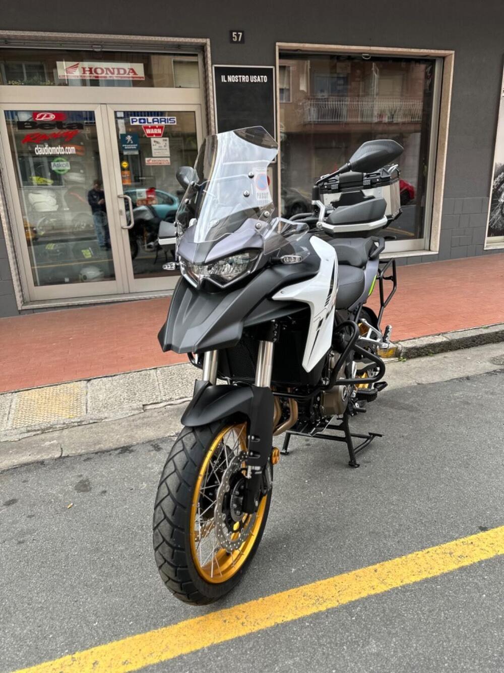 QJ Motor SRT 700 X (2024 - 25) (4)