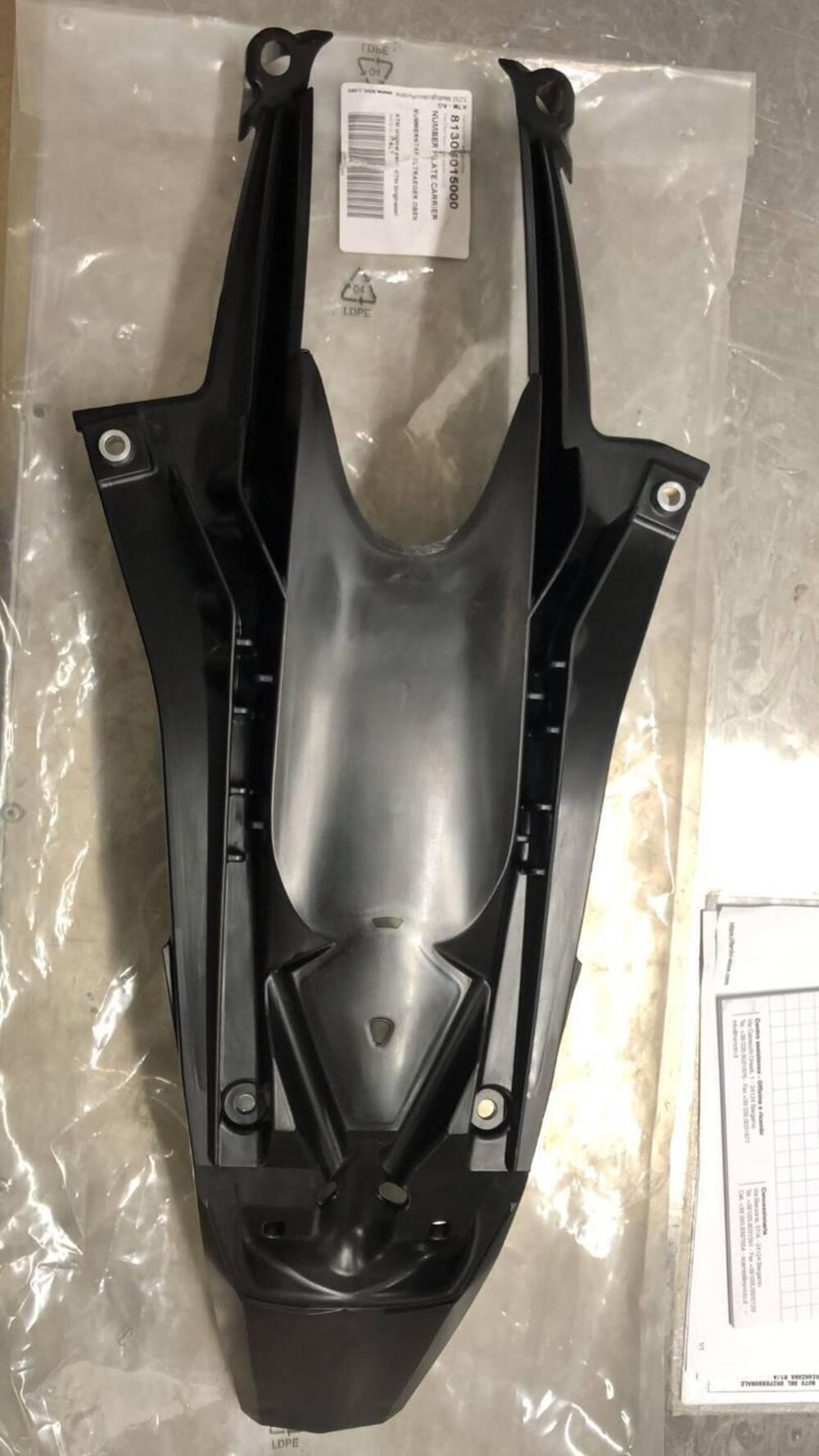 PARAFANGO POSTERIORE PORTATARGA PER HUSQVARNA TE 1 (2)