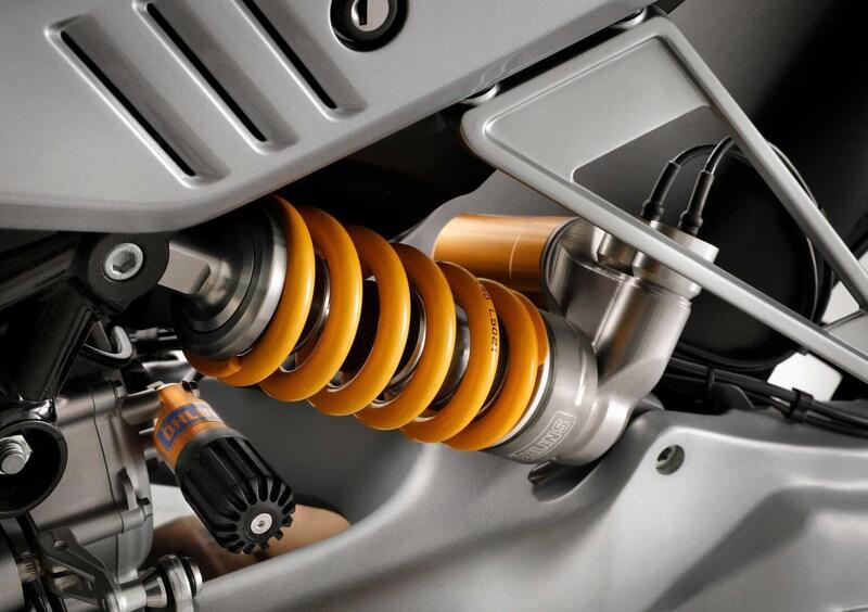 Moto Guzzi V100 Mandello V100 Mandello S (2022 - 24) (12)