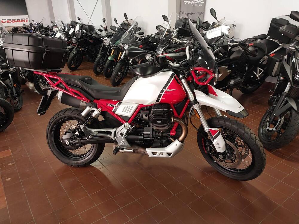 Moto Guzzi V85 TT Evocative Graphics (2019 - 20)