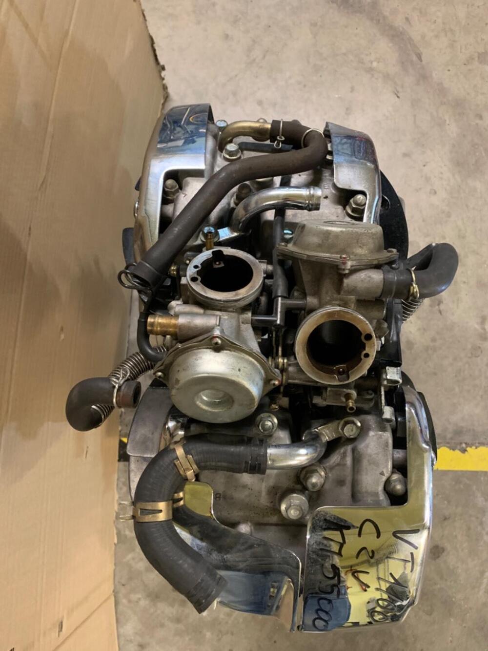 Motore Completo Honda VT 1100 C2V (6)