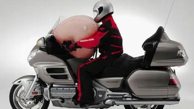 Il primo airbag sulla Goldwing del 2007