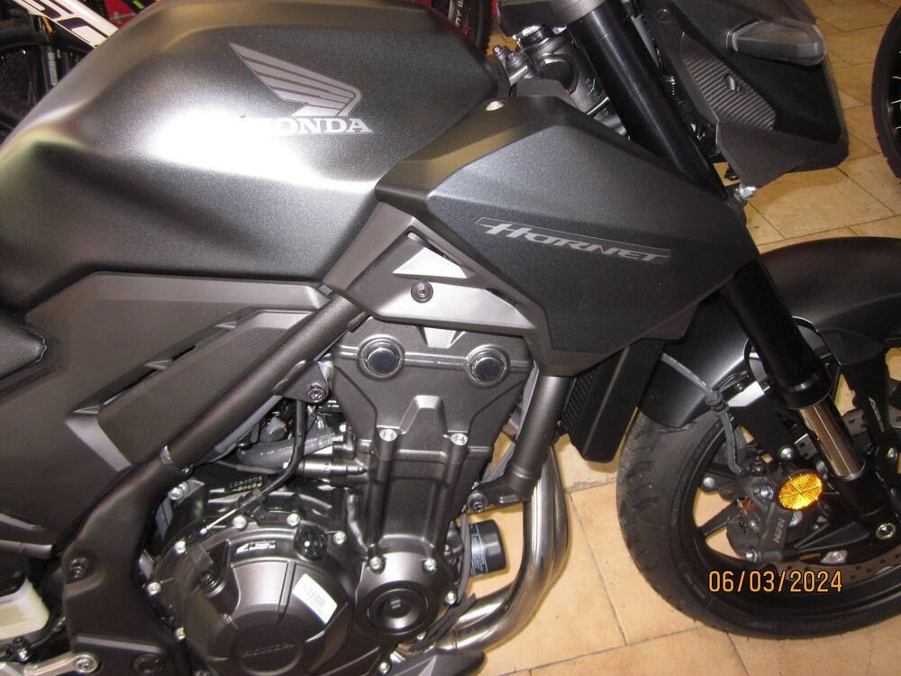 Honda CB 500 Hornet (2024 - 25) (6)