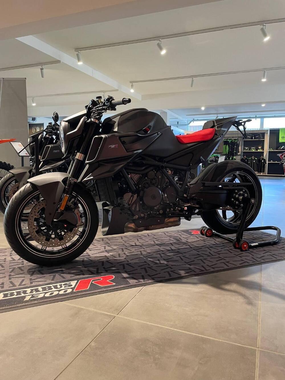 KTM 1290 Super Duke RR (2021) (2)