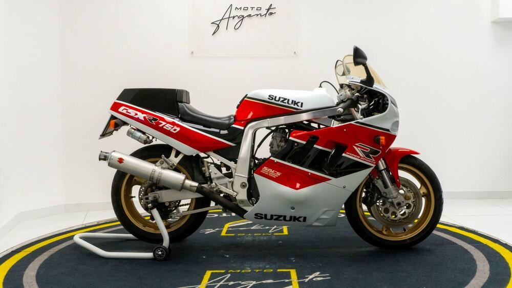 Suzuki GSX R 750 (1990) (8)