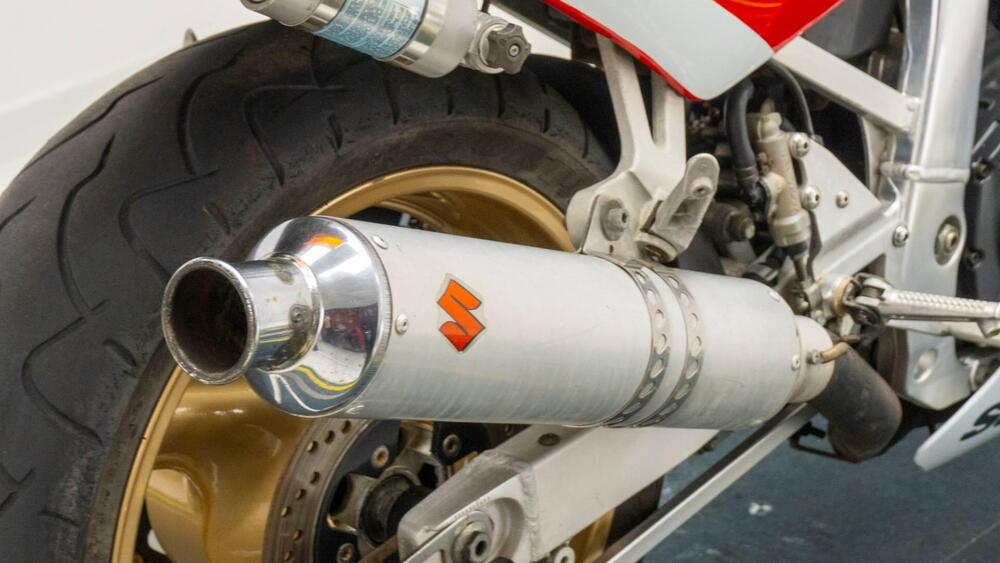 Suzuki GSX R 750 (1990) (17)