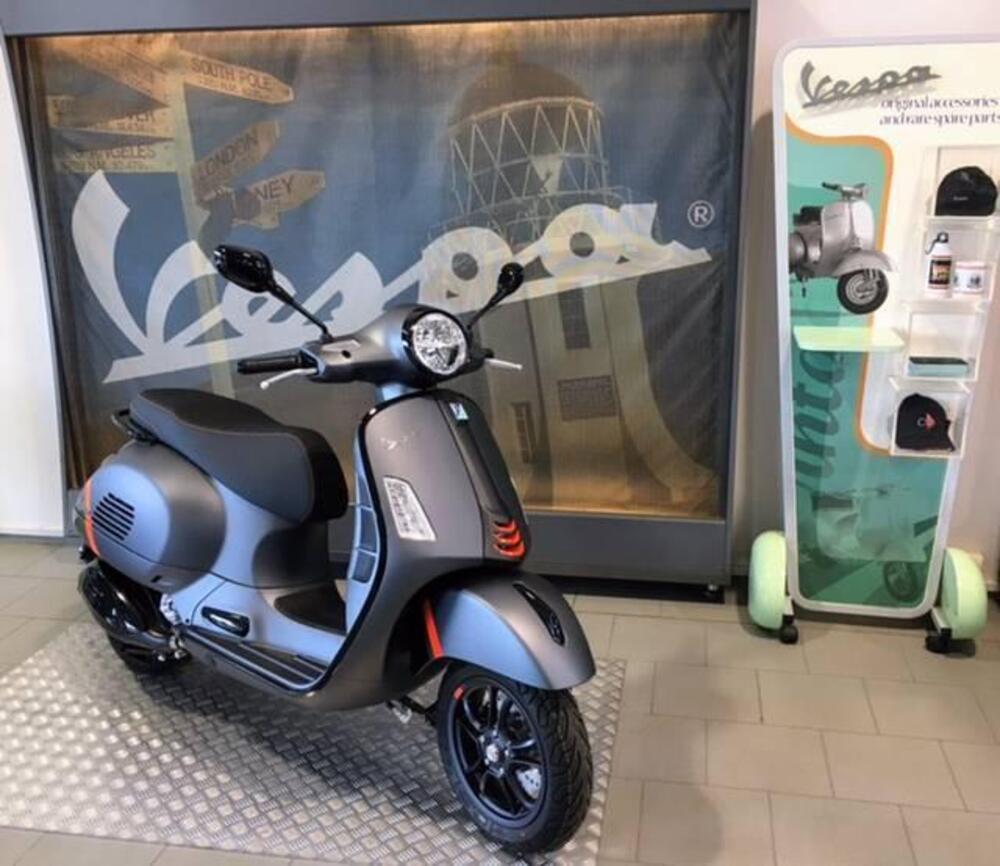 Vespa GTS 310 Supersport (2025) (5)