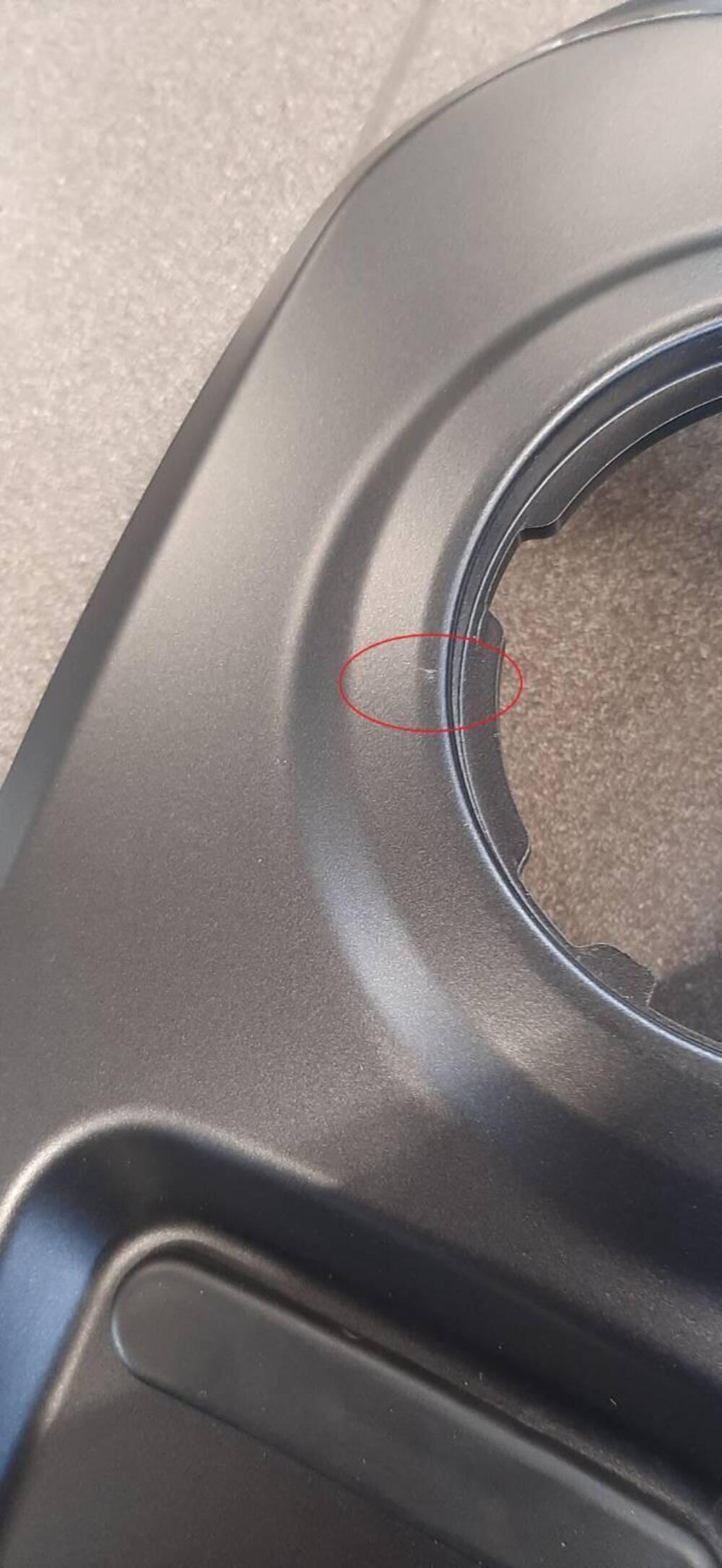 COPRISERBATOIO CENTRALE PER CABALLERO 700 cc Fantic Motor (2)