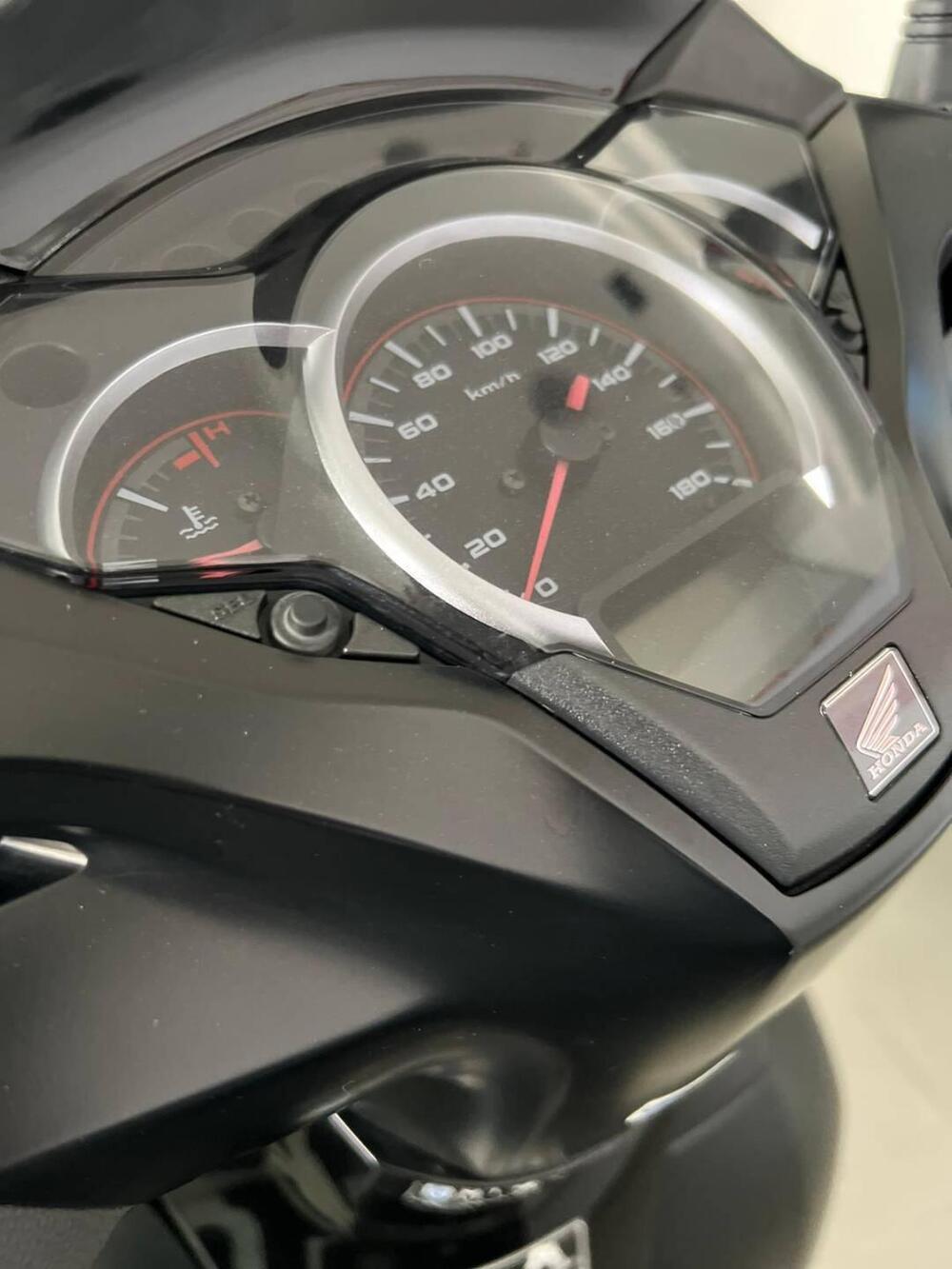 Honda SH 300 i ABS (2016 - 20) (7)