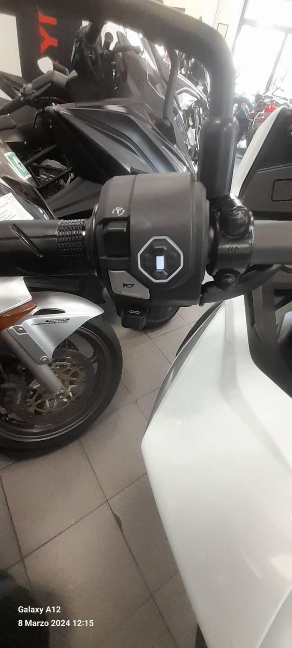 Honda NX500 (2024 - 25) (9)