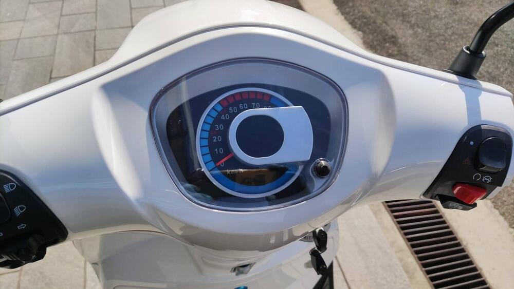 Keeway Motor Versilia 50 (2024 - 25) (4)