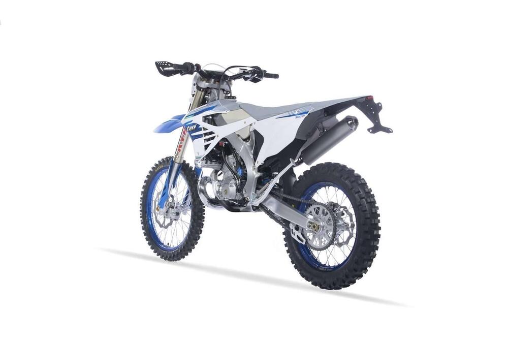 Tm Moto EN 300 Fi ES 2T (2024) (3)
