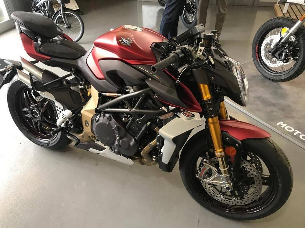 MV Agusta Brutale 1000 Serie Oro (2019 - 20) (4)