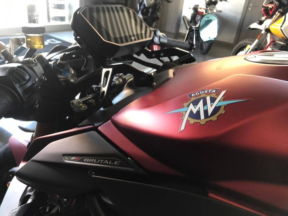MV Agusta Brutale 1000 Serie Oro (2019 - 20) (7)