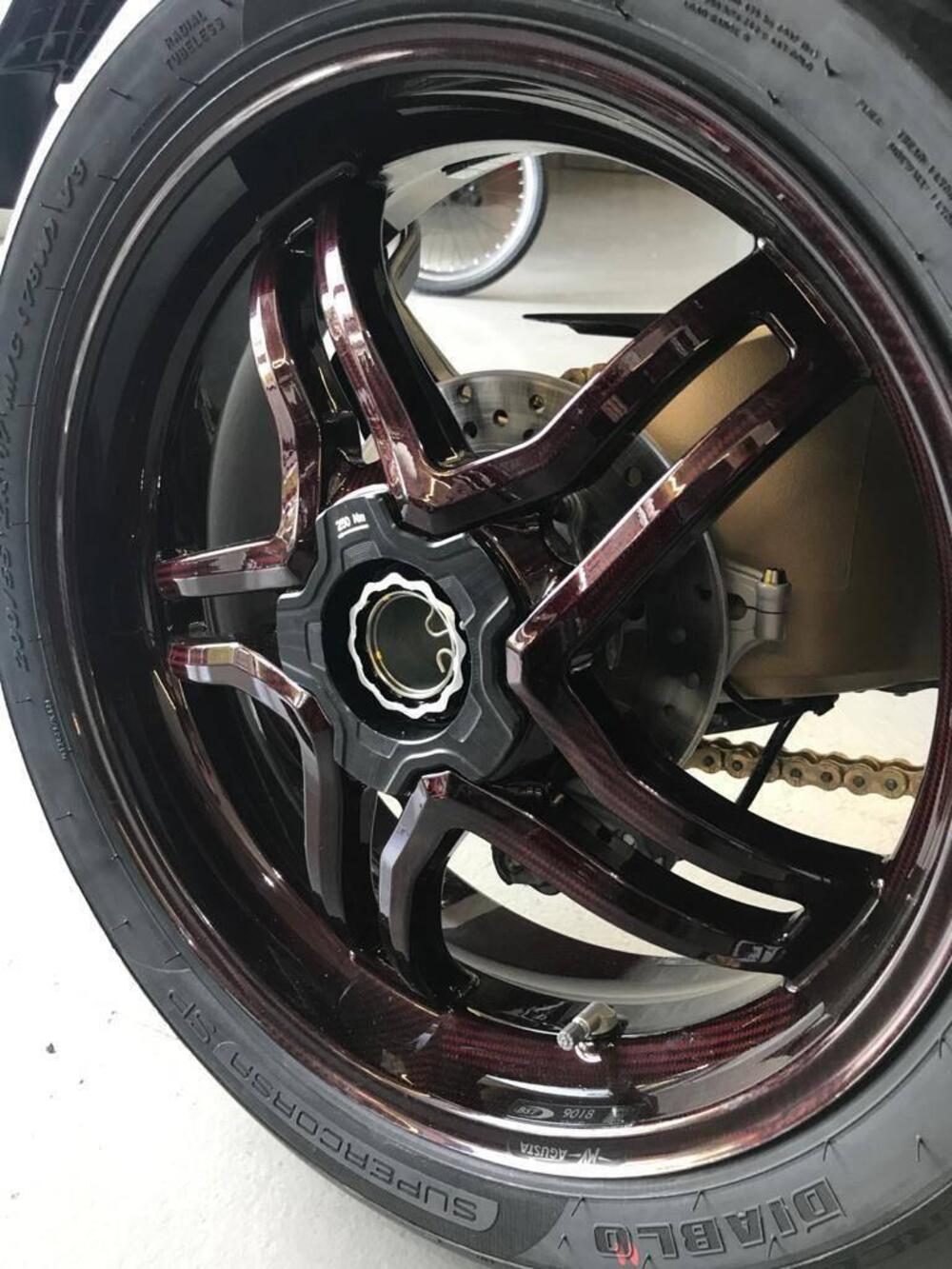 MV Agusta Brutale 1000 Serie Oro (2019 - 20) (8)