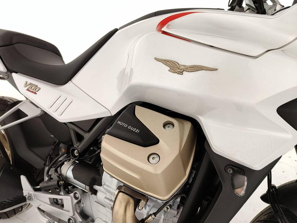 Moto Guzzi V100 Mandello (2022 - 24) (17)