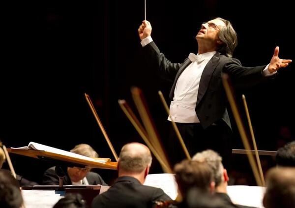 Morgan scrive a Riccardo Muti: &quot;Condivida con me la direzione artistica di Sanremo&quot;. La lettera aperta