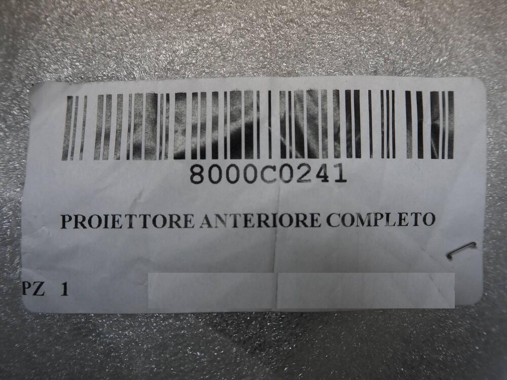 MV Agusta Turismo Veloce fanale anteriore completo (2)