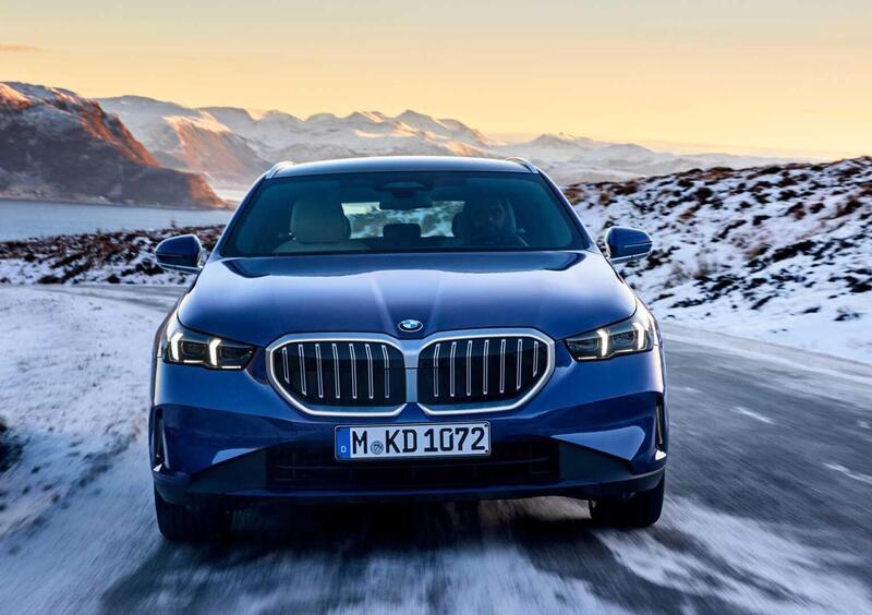 BMW Serie 5 Touring (2024-->>) (3)