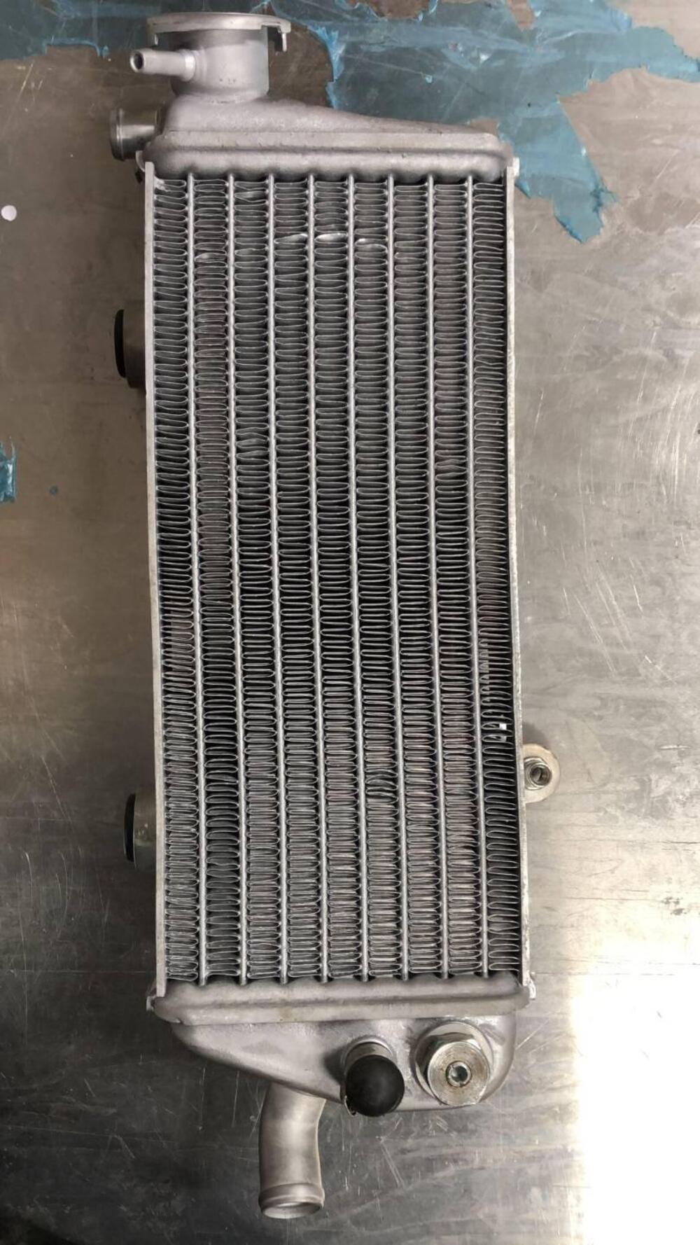 RADIATORE DX HUSQVARNA 450 E 500. CODICE 783500810 (2)