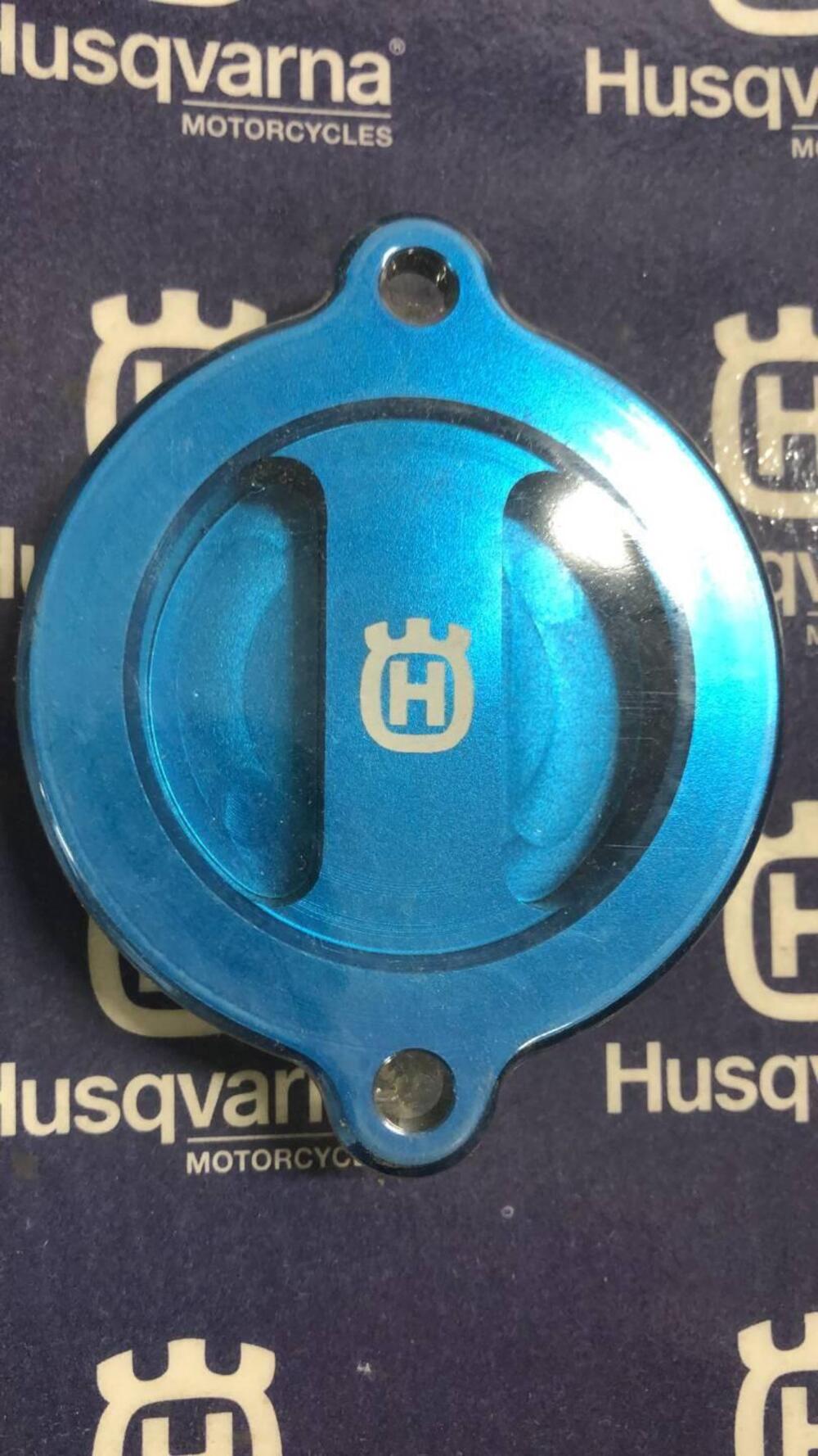COPERCHIO FILTRO OLIO PER HUSQVRANA FE 501 E 701. Husqvarna