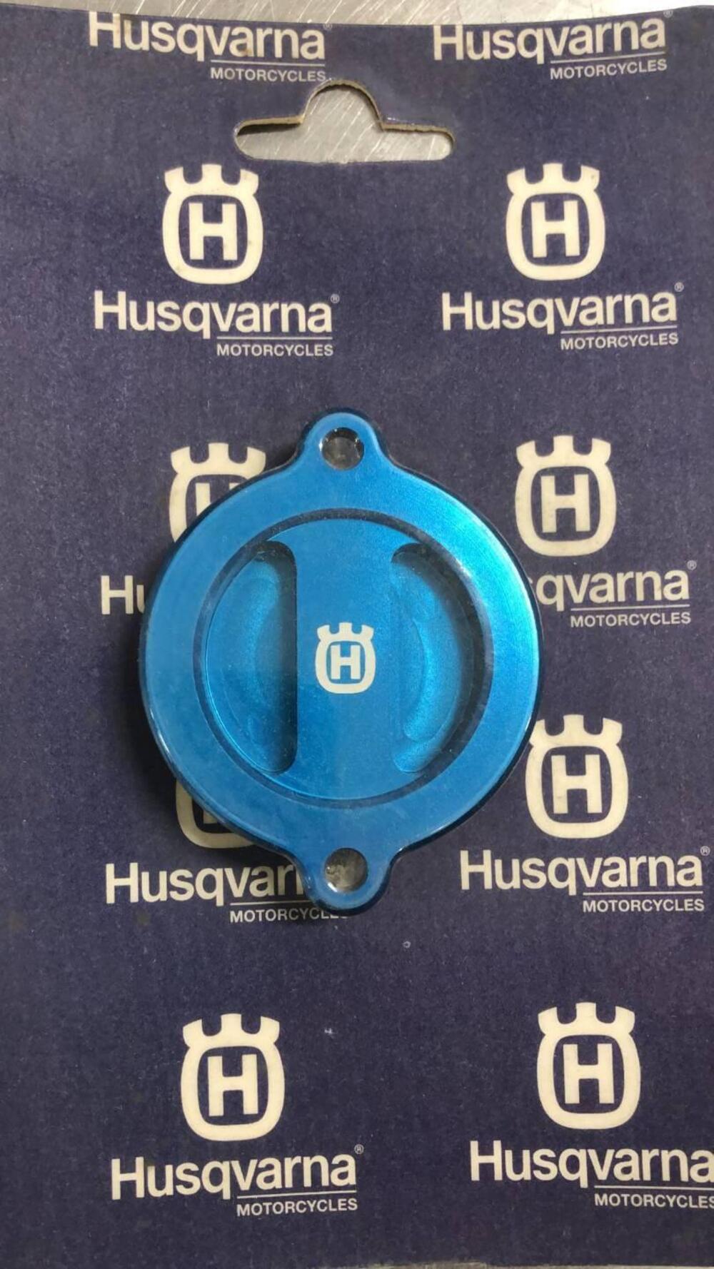 COPERCHIO FILTRO OLIO PER HUSQVRANA FE 501 E 701. Husqvarna (2)