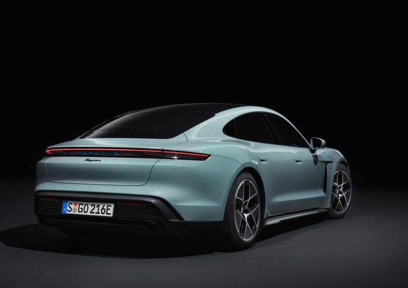 Porsche Taycan (2019-->>) (3)