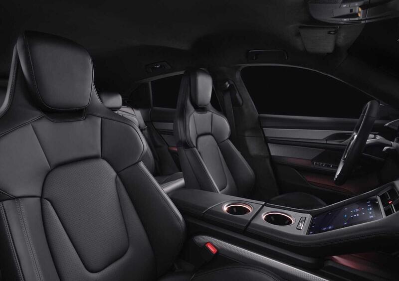 Porsche Taycan Cross Turismo (5)