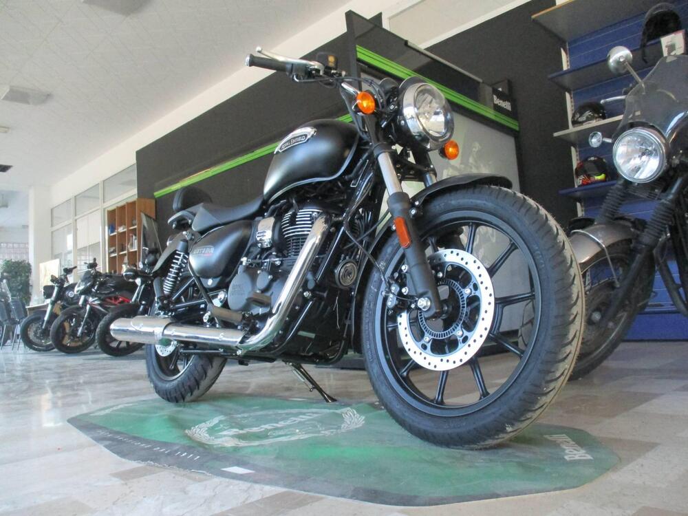 Royal Enfield Meteor 350 Stellar (2021 - 25) (2)