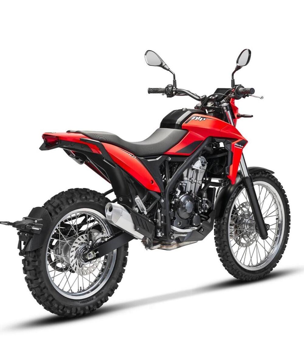 Betamotor Alp 4.0 (2024 - 25) (2)