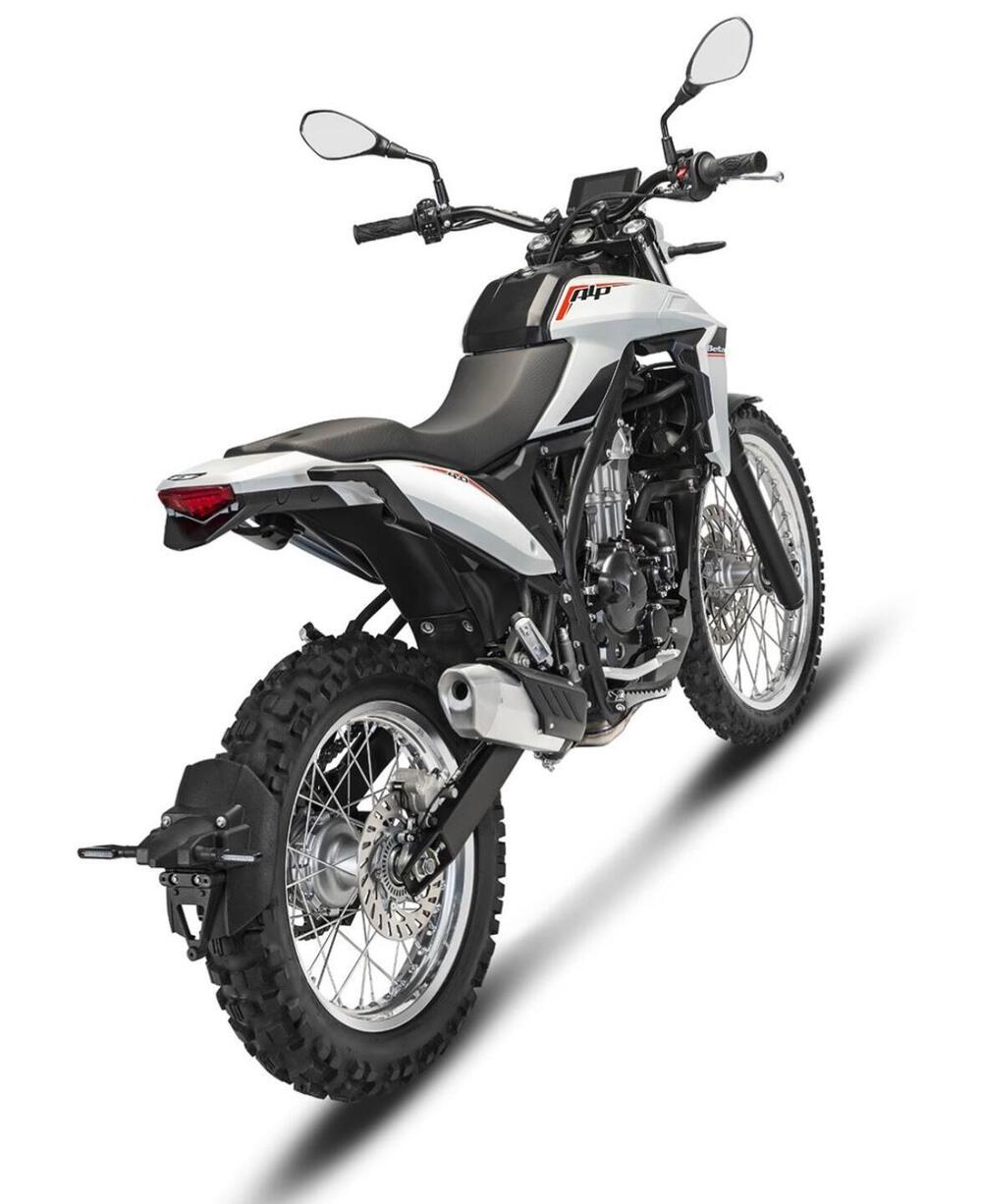 Betamotor Alp 4.0 (2024 - 25) (3)