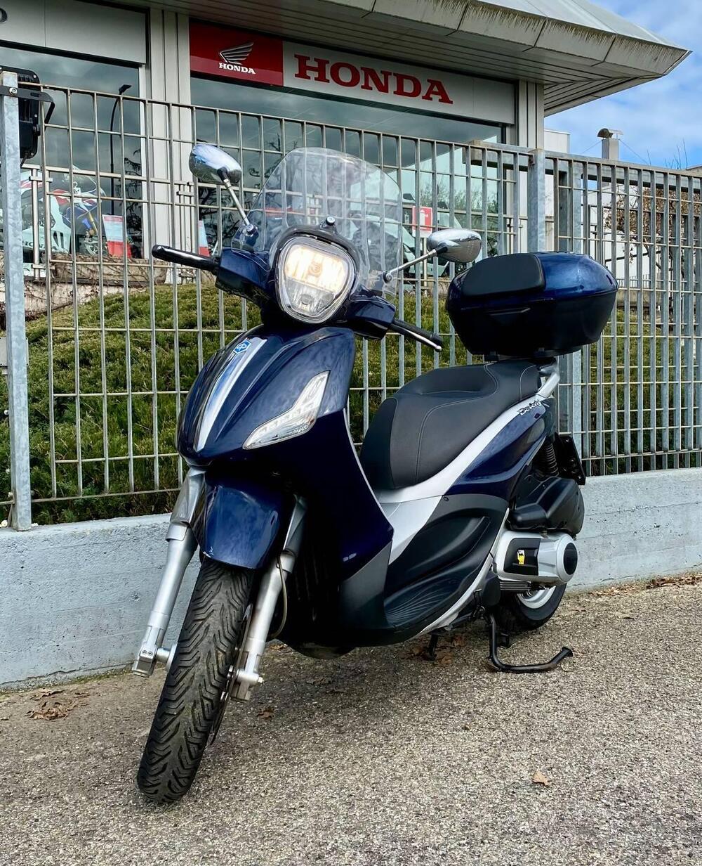 Piaggio Beverly 300 i.e. (2010 - 16) (3)