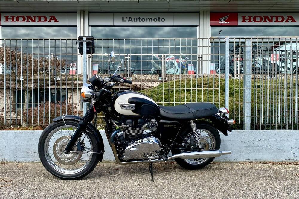 Triumph Bonneville T100 (2008 - 16) (2)