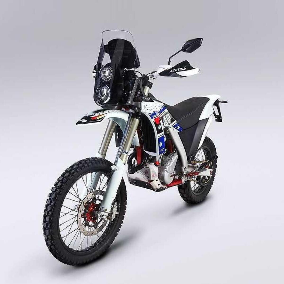 AJP PR7 650 Adventure (2021 - 24)