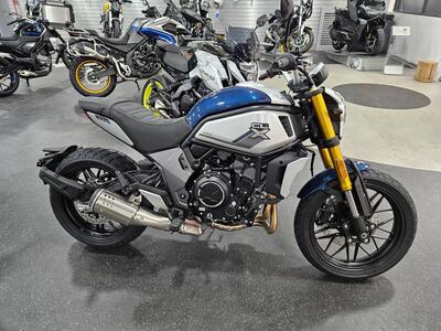 CFMOTO 700CL-X Heritage (2021 - 25) nuova