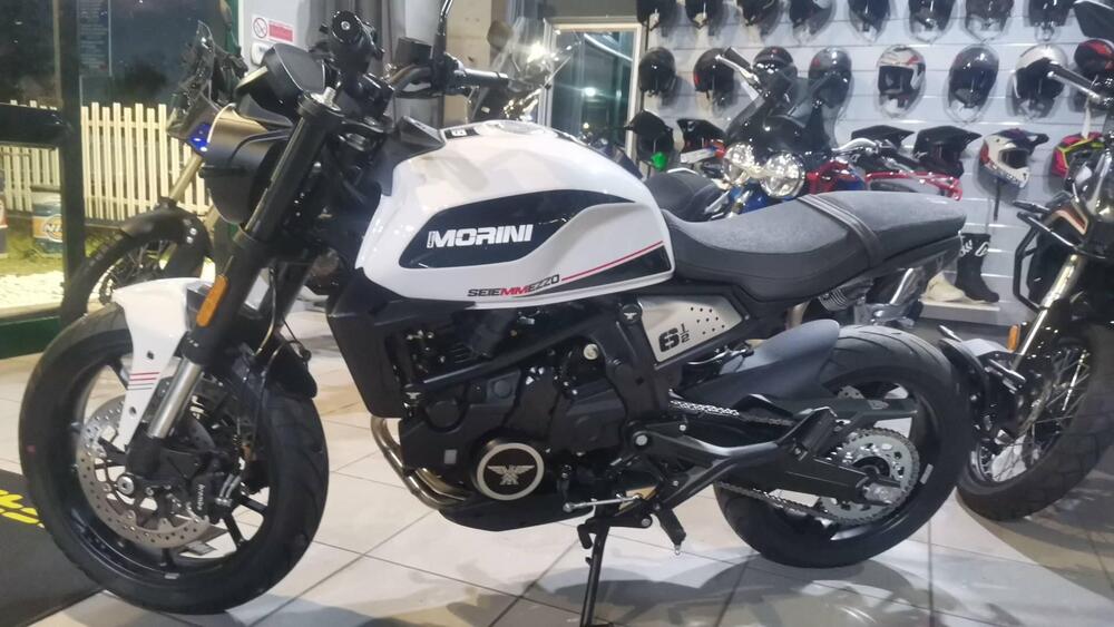 Moto Morini SEIEMMEZZO STR (2022 - 26) (4)