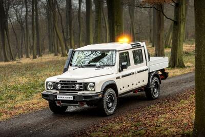 Ineos Quartermaster chassis-cab, 5 posti e il pianale da personalizzare