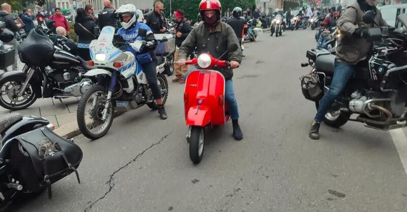 Milano, in arrivo i divieti di circolazione per le moto inquinanti. Il calendario, gli orari e le deroghe