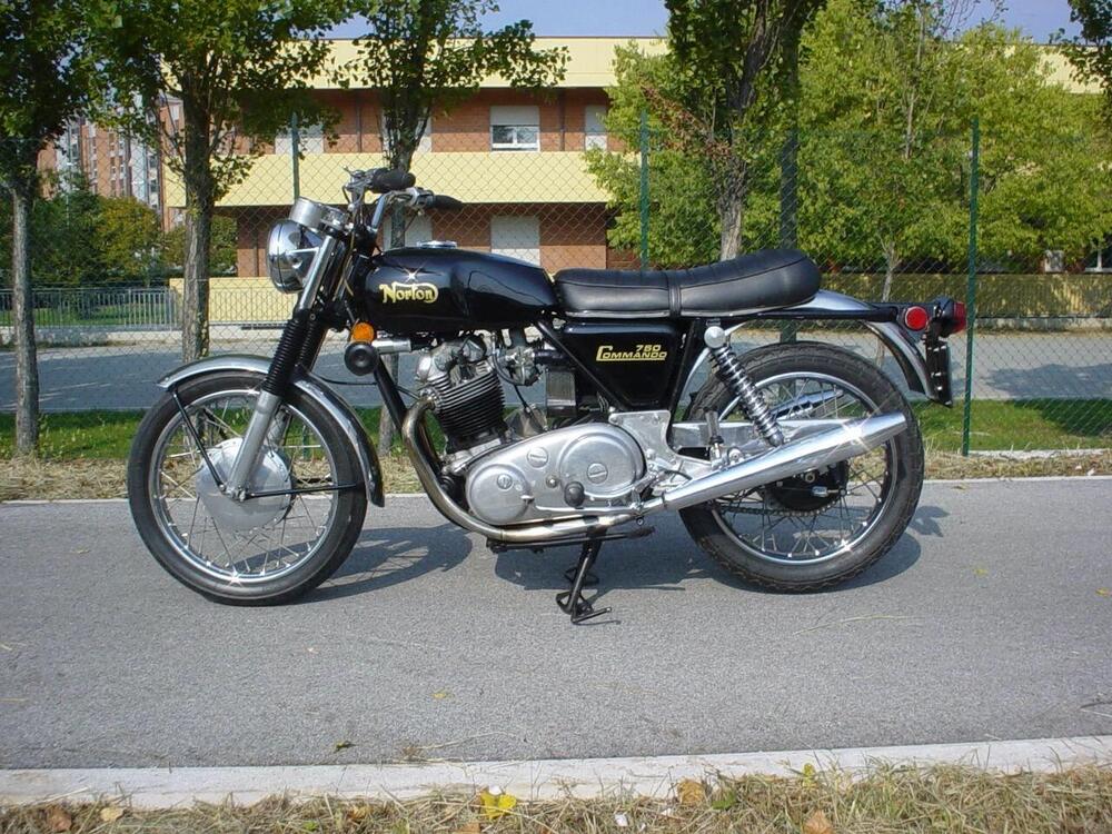 Norton Commando