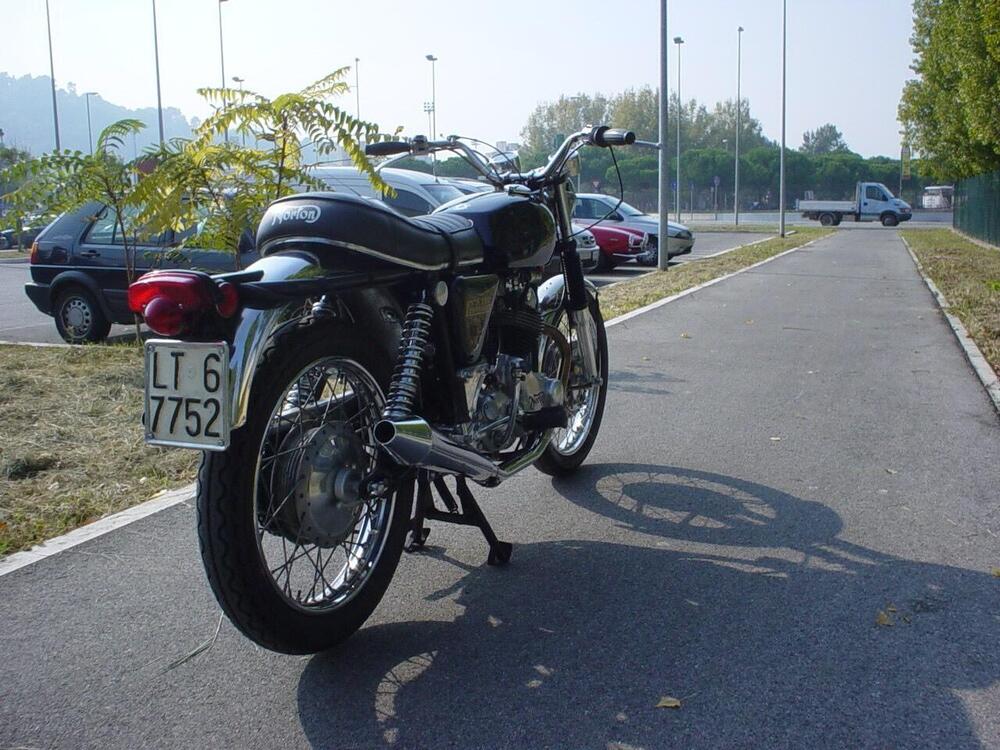 Norton Commando (2)