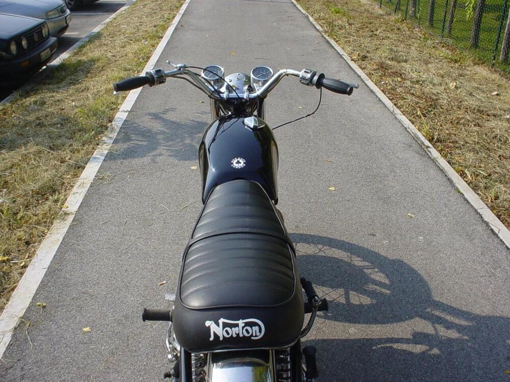 Norton Commando (9)
