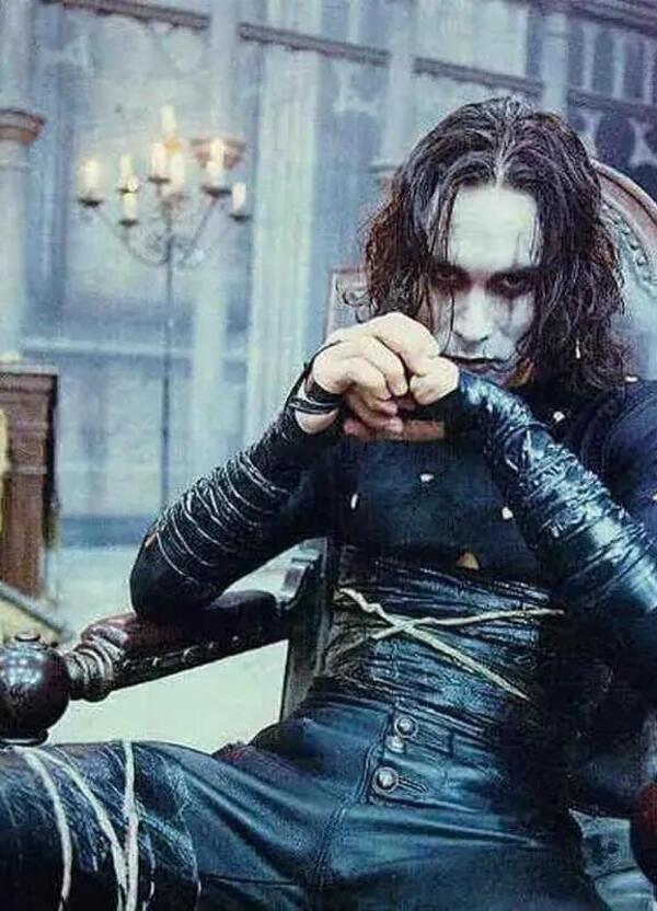 Nel remake de Il corvo poteva esserci Brandon Lee (con l&#039;IA), altro che Bill Skarsgard