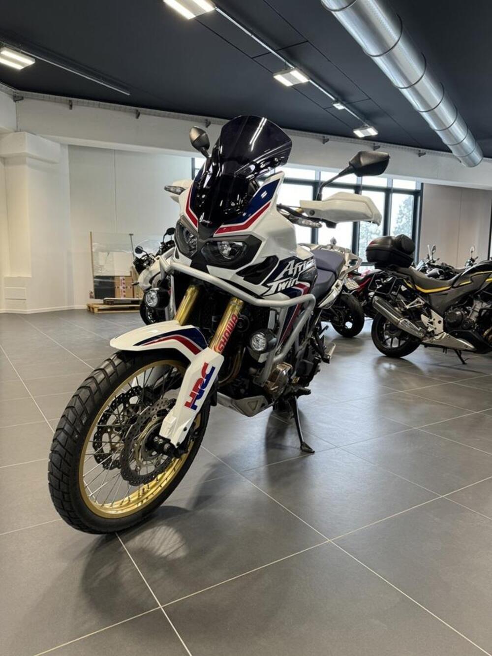 Honda Africa Twin CRF 1000L DCT ABS (2016 - 17) (2)