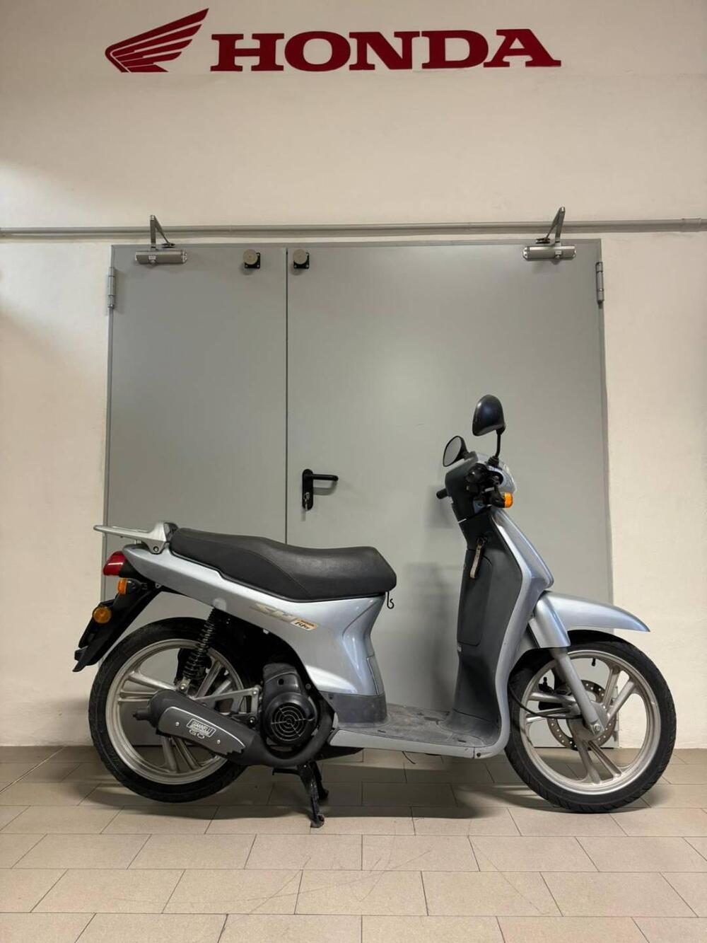 Honda SH 50 (1993 - 04) (2)