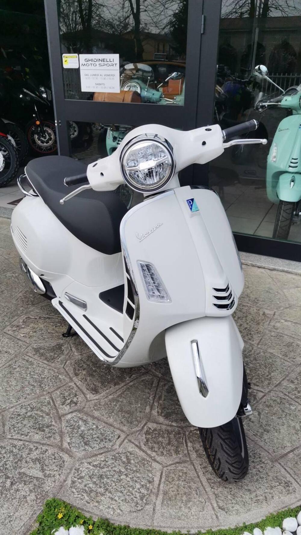Vespa GTS 310 Super (2025) (4)