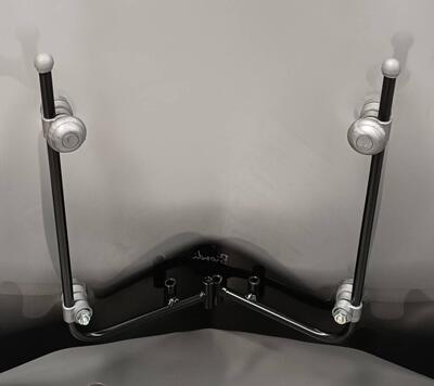 Attacchi parabrezza Neo's Biondi