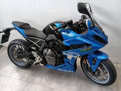Suzuki GSX-8R (2024 - 25) nuova