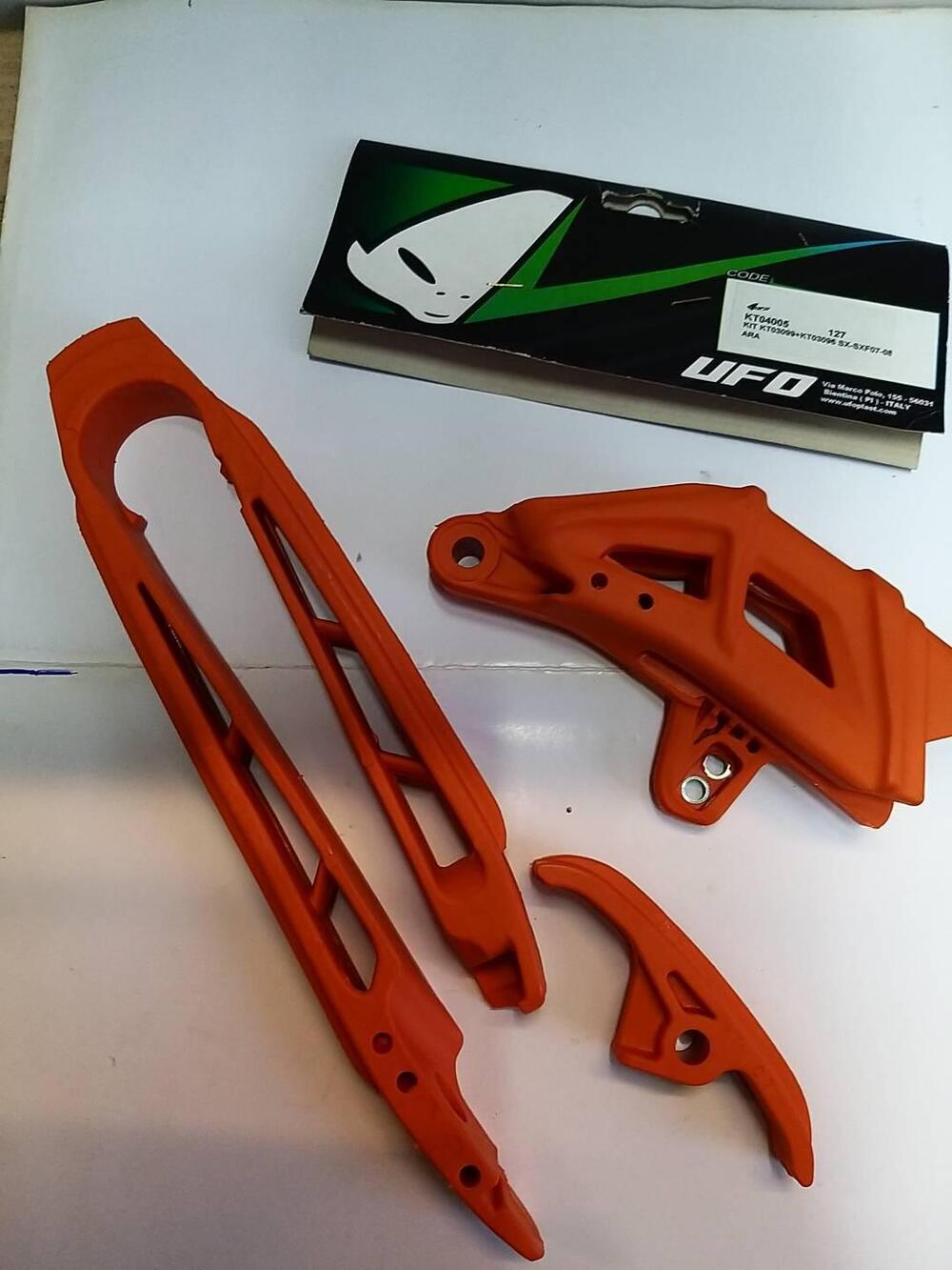 KIT CRUNA CATENA +FASCIA FORCELLA KTM Ufo Plast (2)