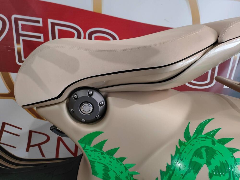 Vespa Vespa 946 Dragon 125 (2024) (13)