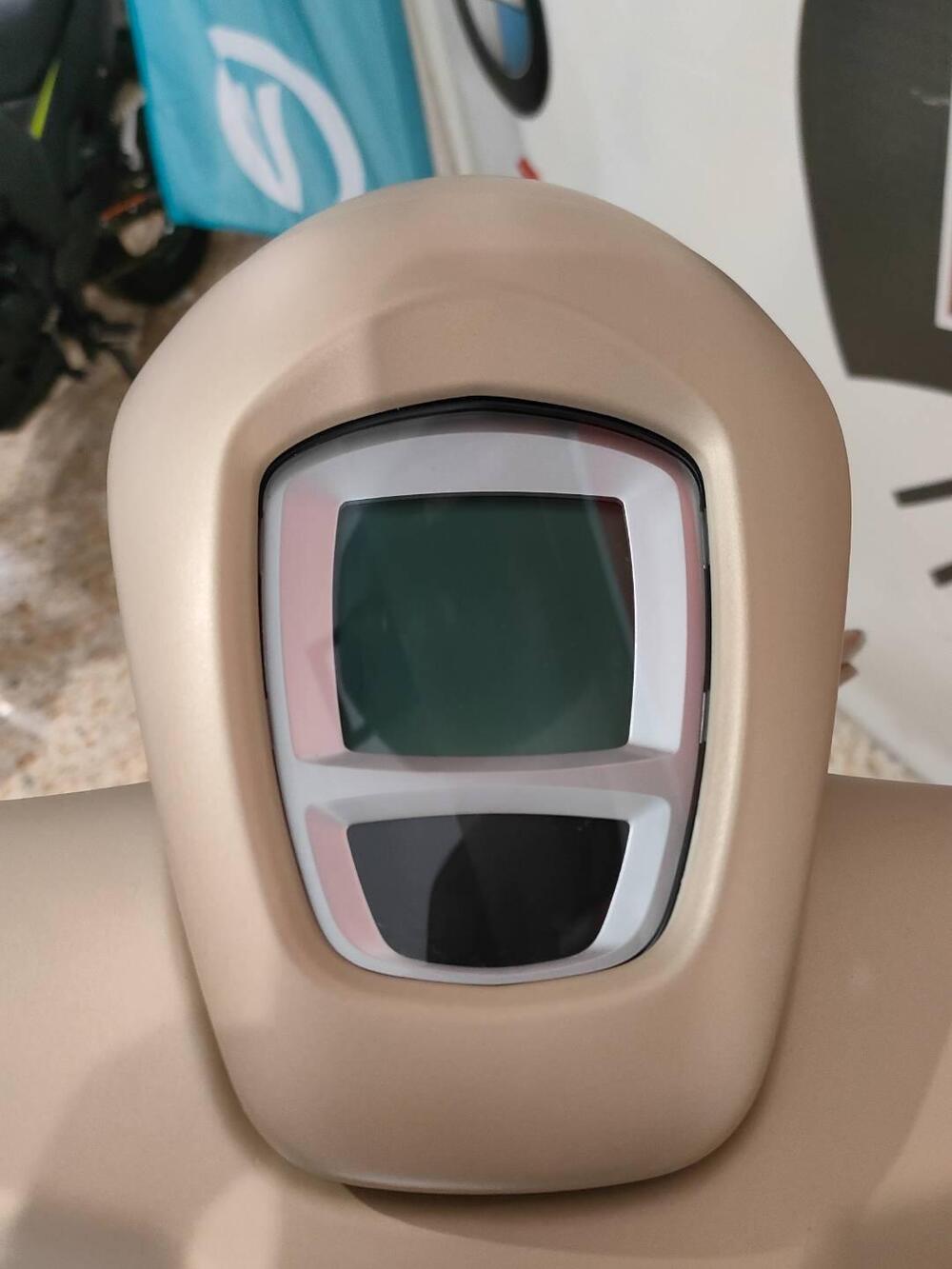 Vespa Vespa 946 Dragon 125 (2024) (16)